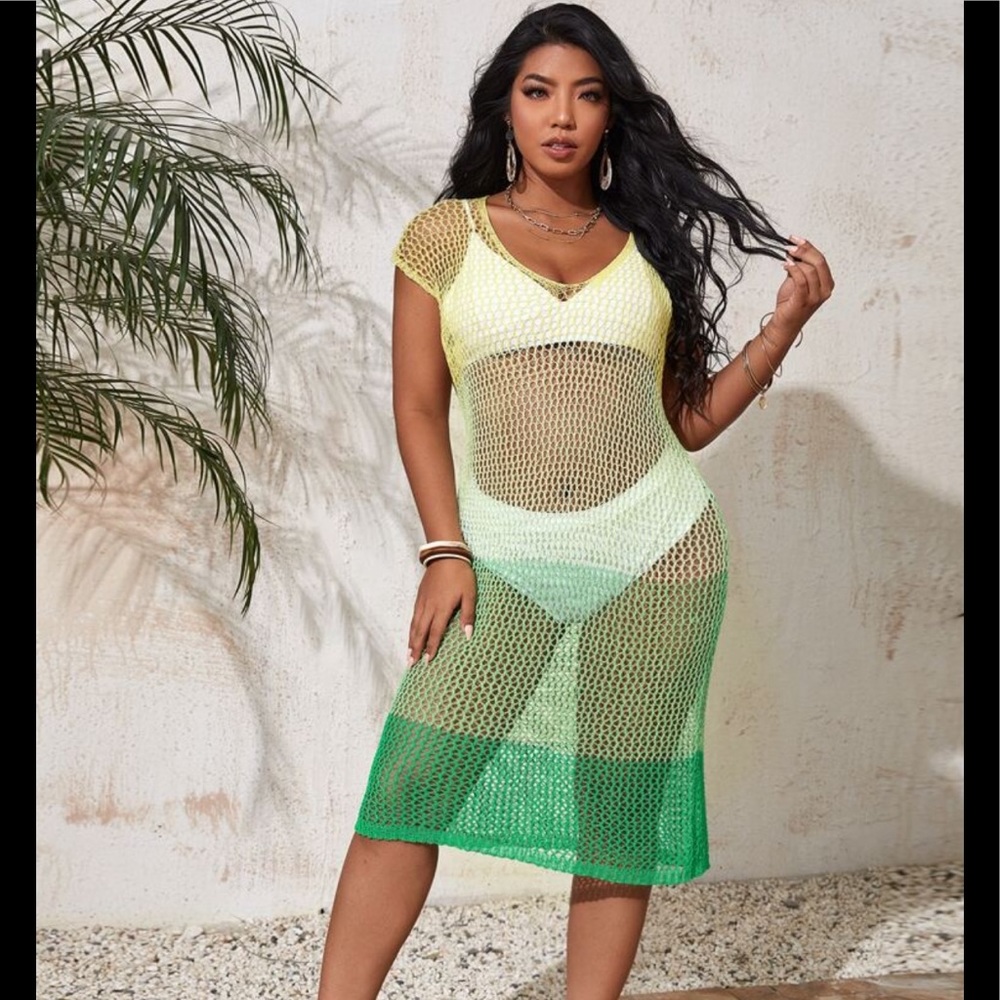 NWT Plus color Block Cover Up